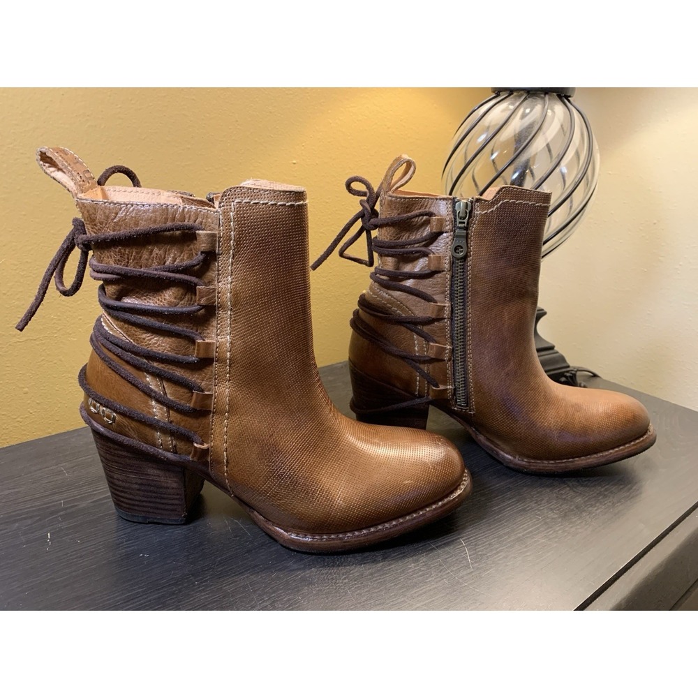 BED | STU 'Blaire' Brown Leather Ankle Boots 9.5 Distressed Rear Lace-Up Heels